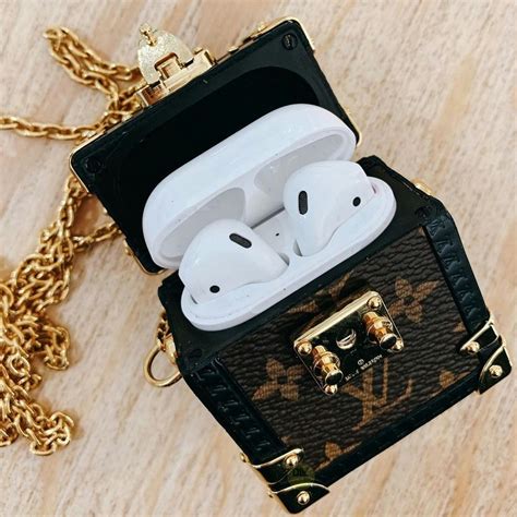 louis vuitton airpod holder|louis vuitton airtag.